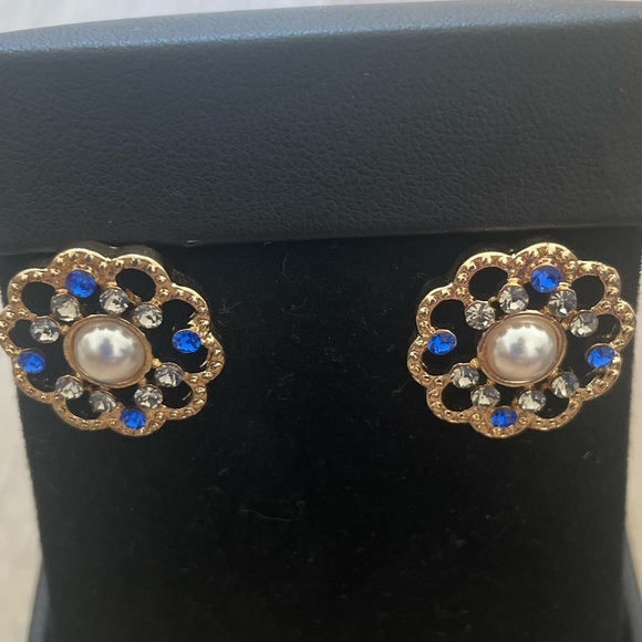 NWOT Stunning Indian Gown (XS) w/ Earrings & Bracelet Set - Picture 7 of 8